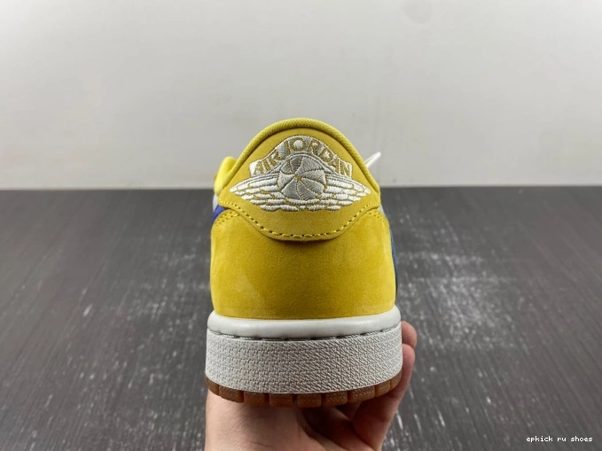 Rep 1 Jordan Travis x Scott Low Air OG Canary DZ4137-700 0701